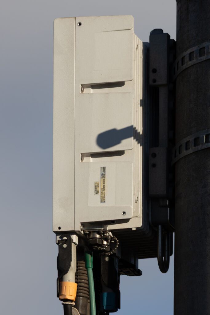 【傷あり】Nokia Airscale 5G携帯基地局装置（親機） 携帯基地局の無線関連設備まとめ(NOKIA) | JP-TOWER